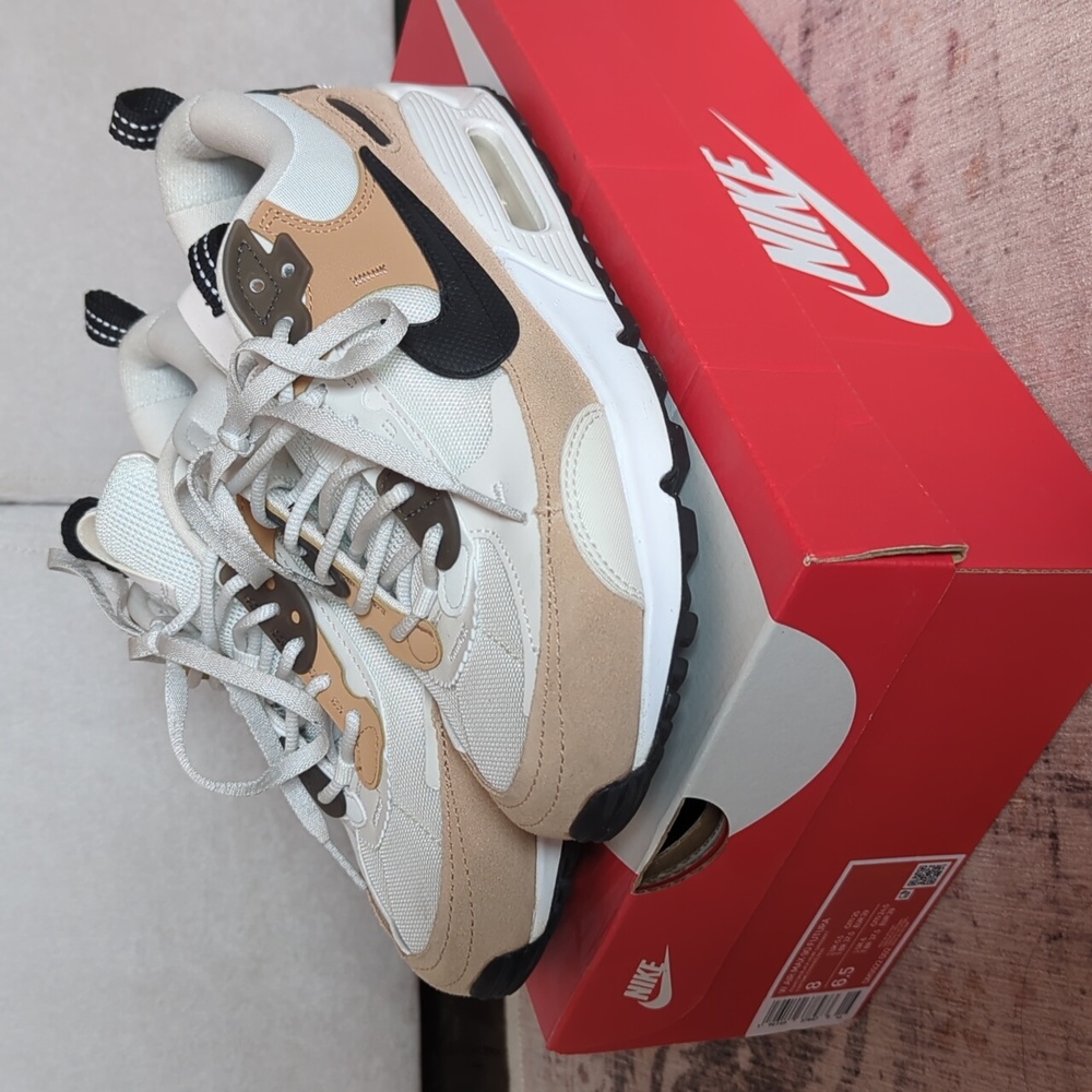 Nike Air Max 90 Futura